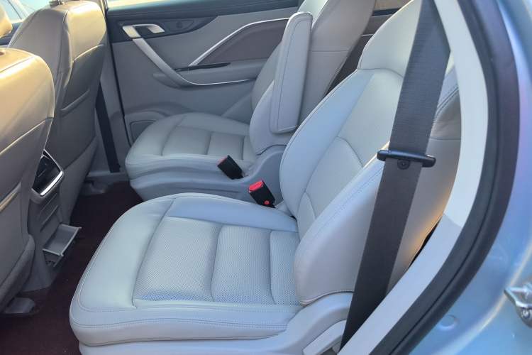 Used Geely Auto Jiajie 2019 1.8TD Automatic Enjoyment Model Left Rear Seat
