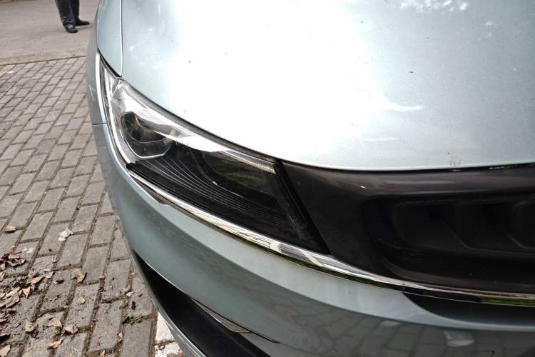 Used Geely Auto Jiajie 2019 1.8TD Automatic Enjoyment Model Right Front Headlight