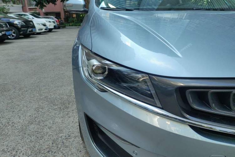 Used Geely Auto Jiajie 2019 1.5TD MHEV DCT Deluxe Edition Right Front Headlight