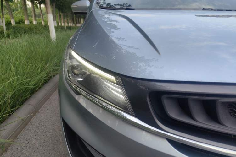 Used Geely Auto Jiajie 2019 1.5TD MHEV DCT Deluxe Edition Right Front Headlight
