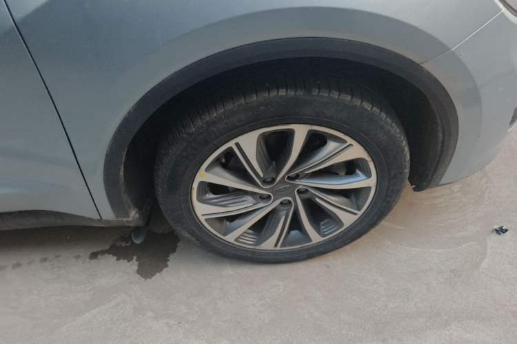 Used Geely Auto Jiajie 2019 1.5TD MHEV DCT Luxury Edition Right Front Wheel Hub