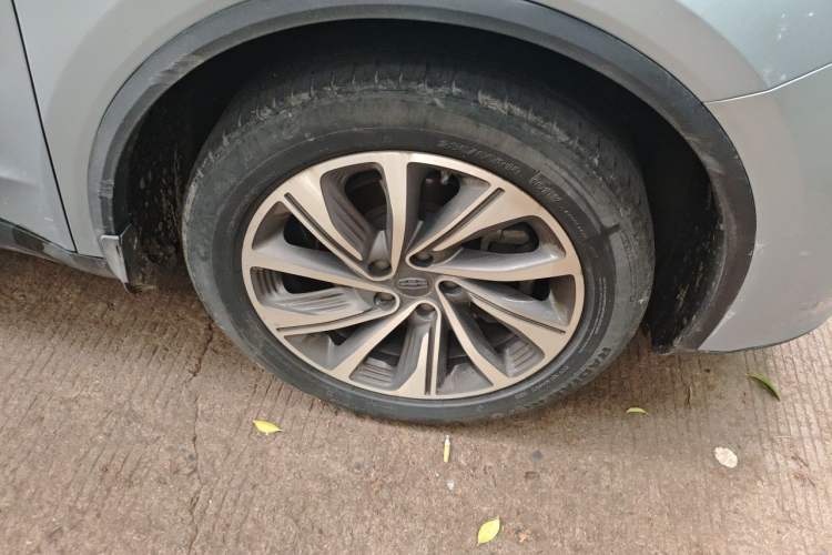 Used Geely Auto Jiajie 2019 1.5TD MHEV DCT Deluxe Edition Right Front Wheel Hub