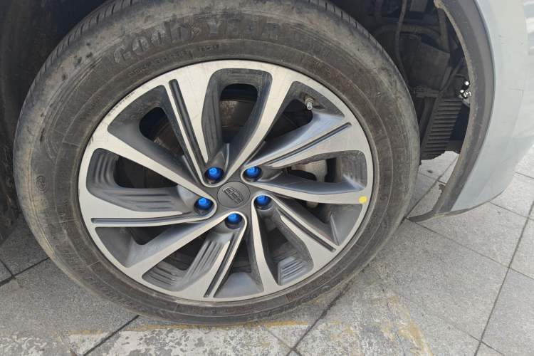 Used Geely Auto Jiajie 2019 1.5TD MHEV DCT Deluxe Edition Right Front Wheel Hub