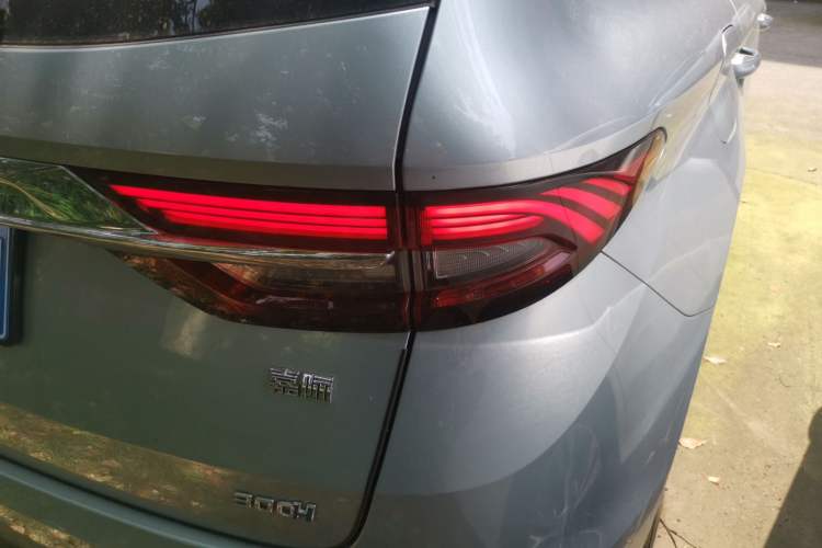 Used Geely Auto Jiajie 2019 1.5TD MHEV DCT Deluxe Edition Right Rear Taillight