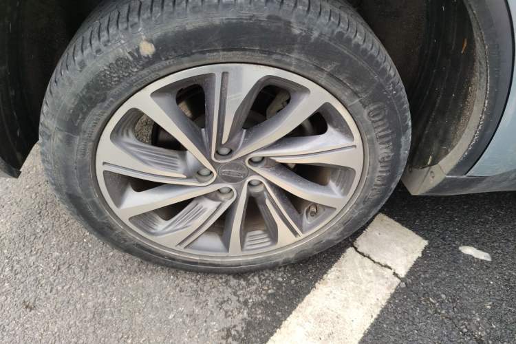 Used Geely Auto Jiajie 2019 1.5TD MHEV DCT Deluxe Edition Right Rear Wheel Hub