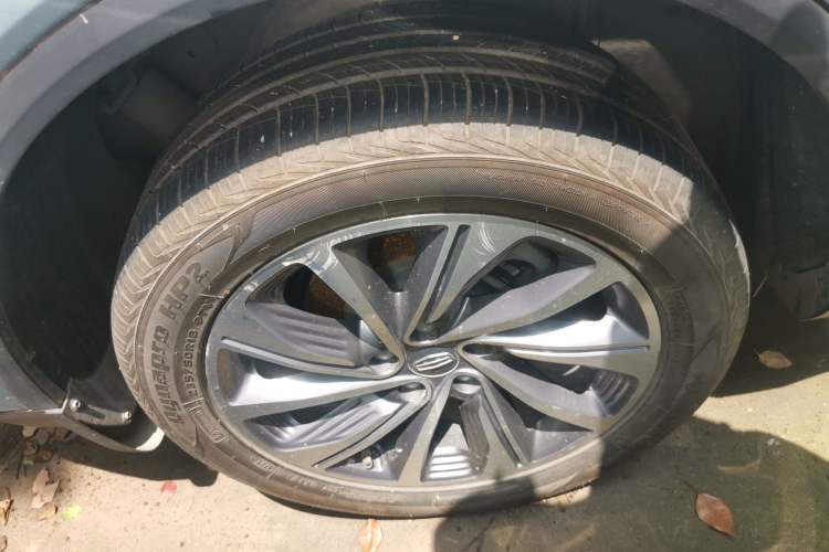 Used Geely Auto Jiajie 2019 1.5TD MHEV DCT Deluxe Edition Right Rear Wheel Hub