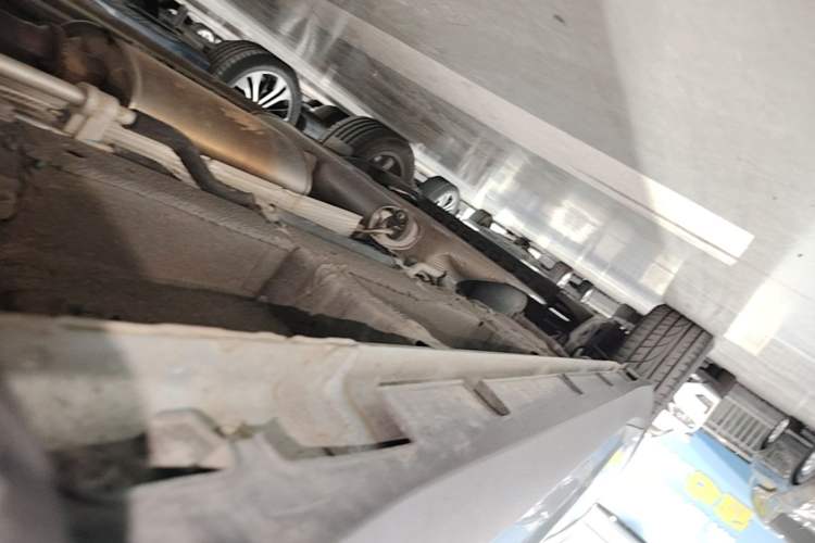 Used Geely Auto Jiajie 2019 1.5TD MHEV DCT Luxury Edition Right Side Sill