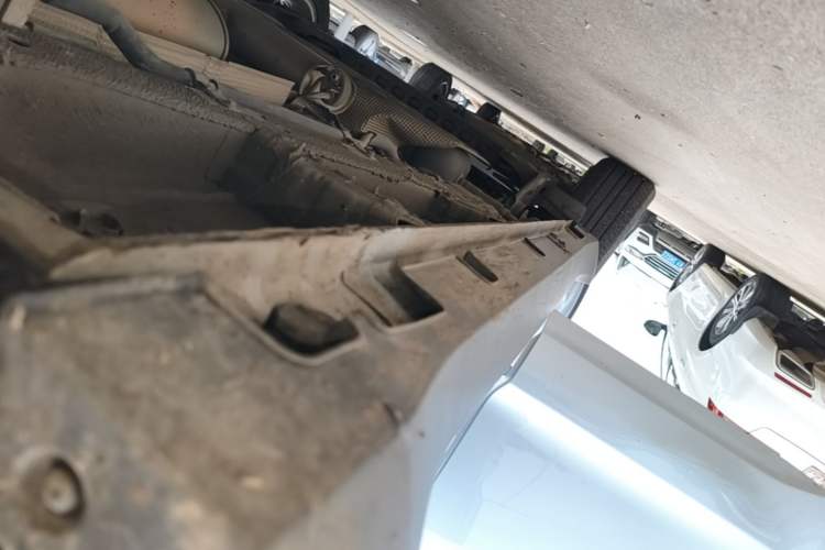 Used Geely Auto Jiajie 2019 1.5TD MHEV DCT Yaoxiang Edition Right Side Sill