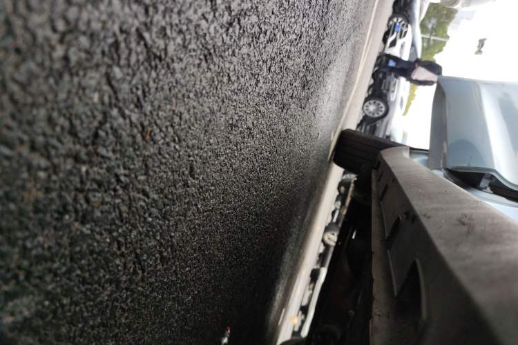 Used Geely Auto Jiajie 2019 1.5TD MHEV DCT Deluxe Edition Right Side Sill