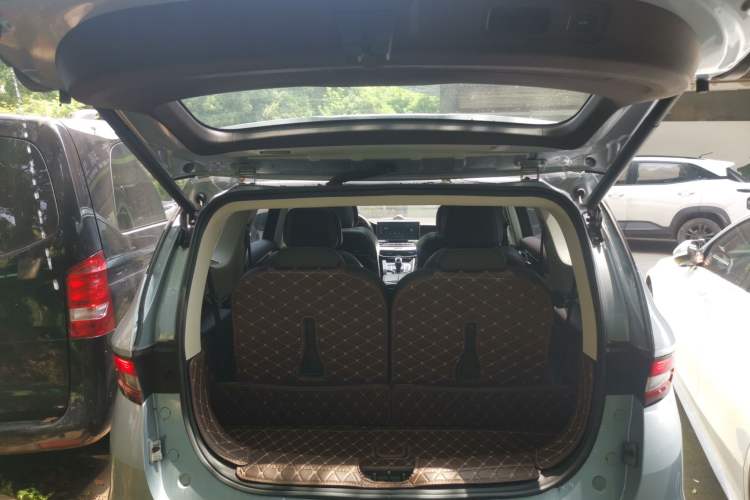Used Geely Auto Jiajie 2019 1.5TD MHEV DCT Deluxe Edition Trunk