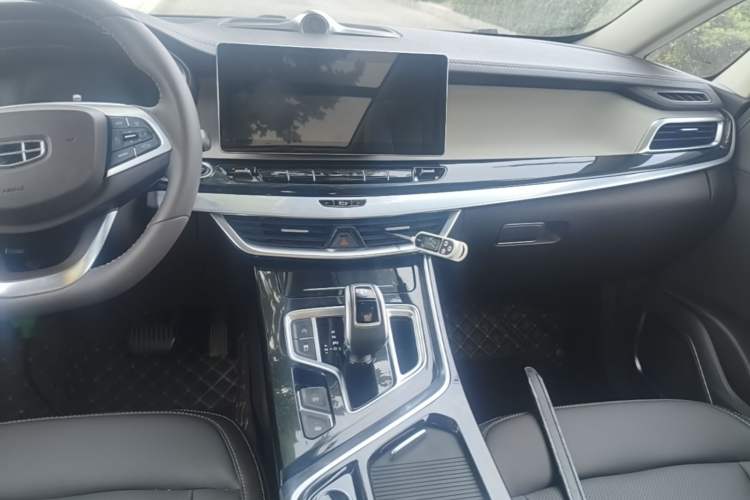 Used Geely Auto Jiajie 2019 1.5TD MHEV DCT Luxury Edition Audio And AC Panel