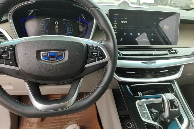 Used Geely Auto Jiajie 2019 1.5TD MHEV DCT Yaoxiang Edition Center Console