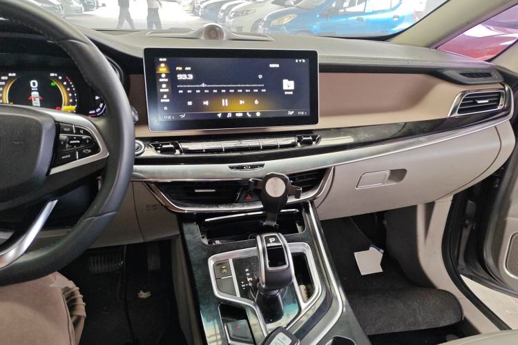 Used Geely Auto Jiajie 2019 1.5TD MHEV DCT Yaoxiang Edition Center Console