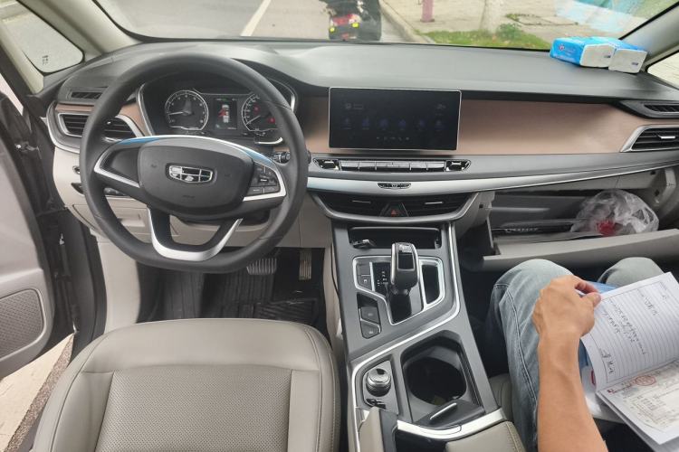 Used Geely Auto Jiajie 2019 1.8TD Automatic Enjoyment Model Center Console