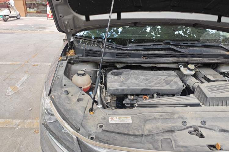 Used Geely Auto Jiajie 2019 1.8TD Automatic Luxury Model Engine Bay Right