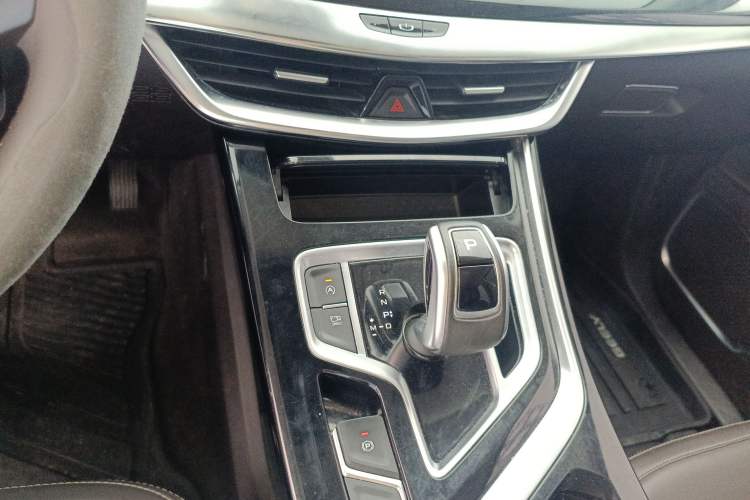Used Geely Auto Jiajie 2019 1.5TD MHEV DCT Deluxe Edition Gear Lever