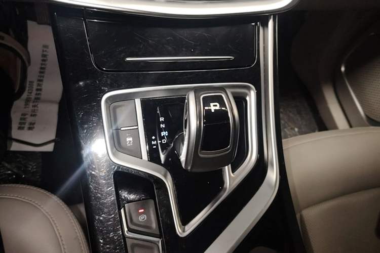 Used Geely Auto Jiajie 2019 1.8TD Automatic Enjoyment Model Gear Lever