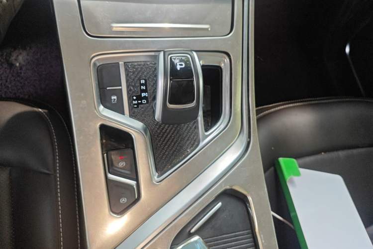 Used Geely Auto Jiajie 2019 1.8TD Automatic Luxury Model Gear Lever