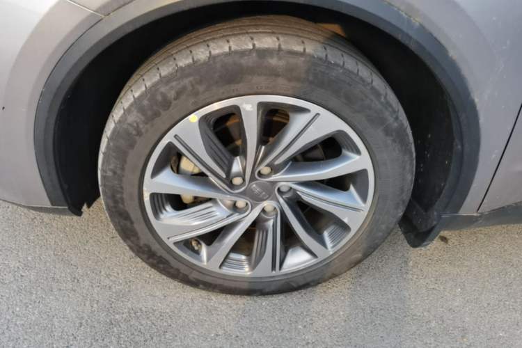 Used Geely Auto Jiajie 2019 1.5TD MHEV DCT Deluxe Edition Left Front Wheel Hub