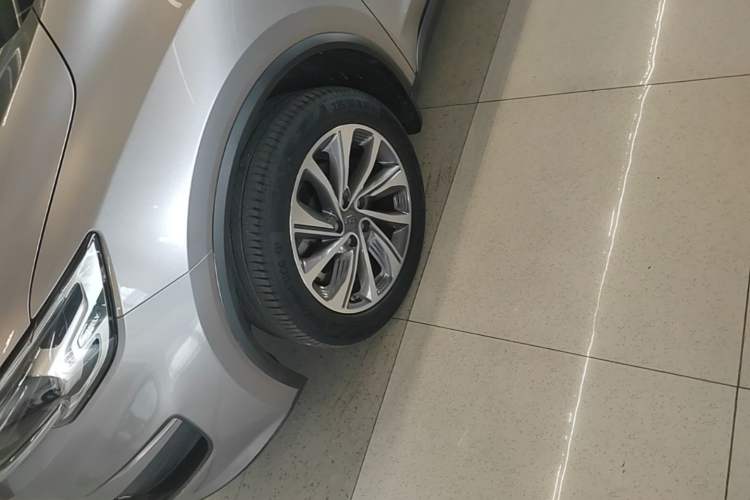 Used Geely Auto Jiajie 2019 1.5TD MHEV DCT Deluxe Edition Left Front Wheel Hub