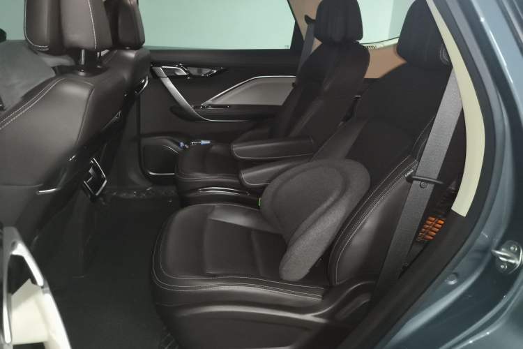 Used Geely Auto Jiajie 2019 1.5TD MHEV DCT Deluxe Edition Left Rear Seat