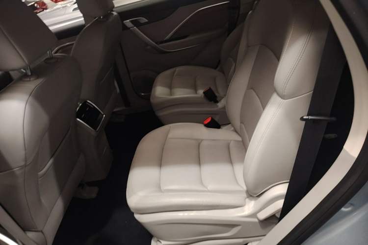 Used Geely Auto Jiajie 2019 1.8TD Automatic Enjoyment Model Left Rear Seat