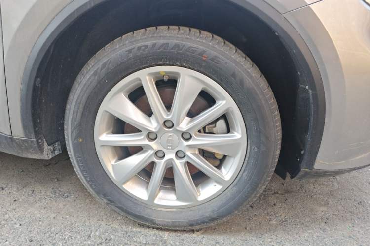 Used Geely Auto Jiajie 2019 1.5TD MHEV DCT Yaoxiang Edition Right Front Wheel Hub