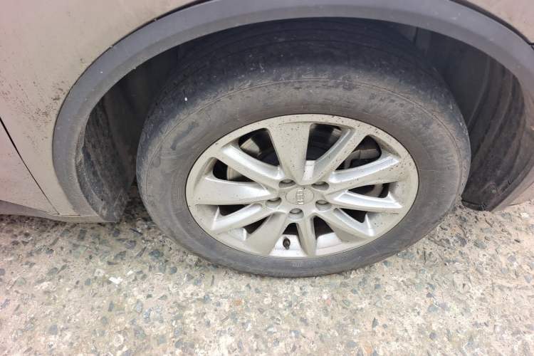 Used Geely Auto Jiajie 2019 1.8TD Automatic Enjoyment Model Right Front Wheel Hub