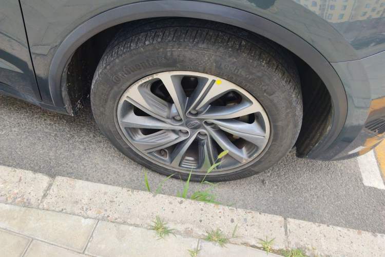 Used Geely Auto Jiajie 2019 1.5TD MHEV DCT Deluxe Edition Right Front Wheel Hub