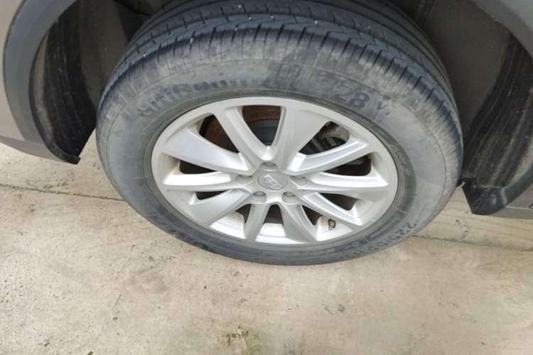 Used Geely Auto Jiajie 2019 1.5TD MHEV DCT Yaoxiang Edition Right Rear Wheel Hub