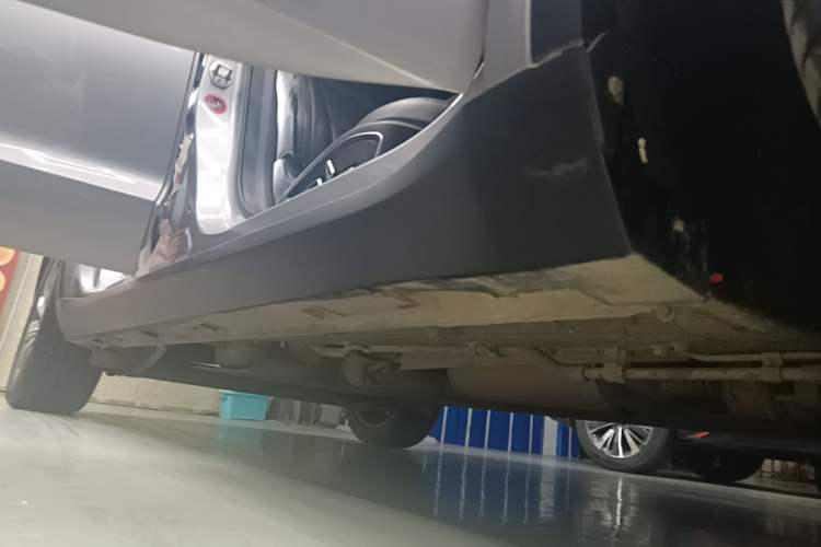 Used Geely Auto Jiajie 2019 1.5TD MHEV DCT Deluxe Edition Right Side Sill