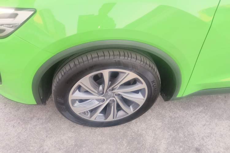Used Geely Auto Jiajie 2019 1.5TD MHEV DCT Luxury Edition Left Front Wheel Hub