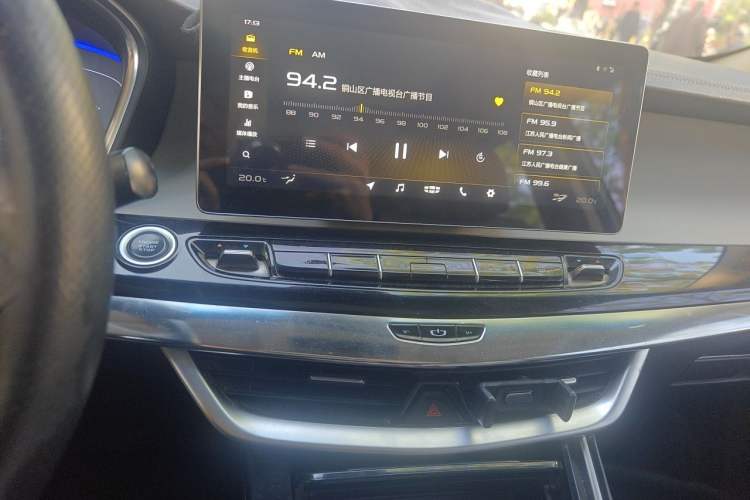 Used Geely Auto Jiajie 2019 1.5TD MHEV DCT Luxury Edition Audio And AC Panel