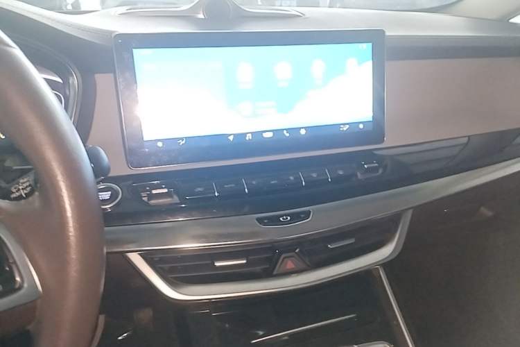 Used Geely Auto Jiajie 2019 1.5TD MHEV DCT Luxury Edition Audio And AC Panel