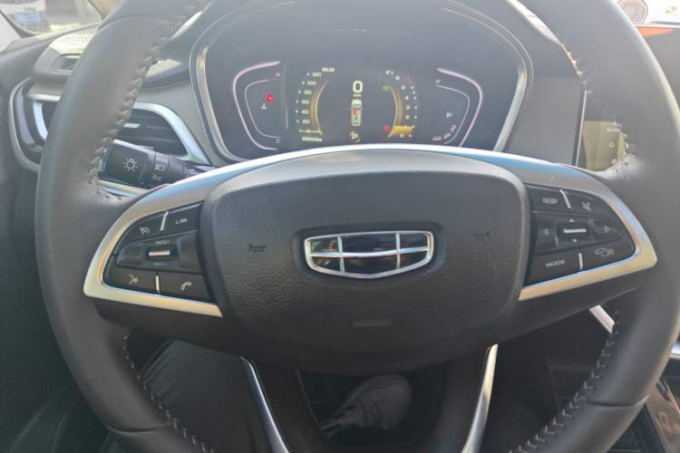 Used Geely Auto Jiajie 2019 1.8TD Automatic Luxury Model Audio And AC Panel