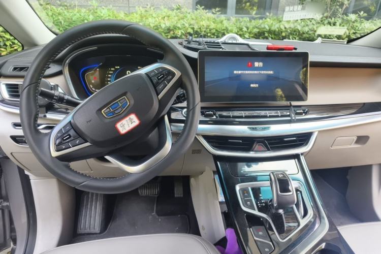 Used Geely Auto Jiajie 2019 1.5TD MHEV DCT Yaoxiang Edition Center Console