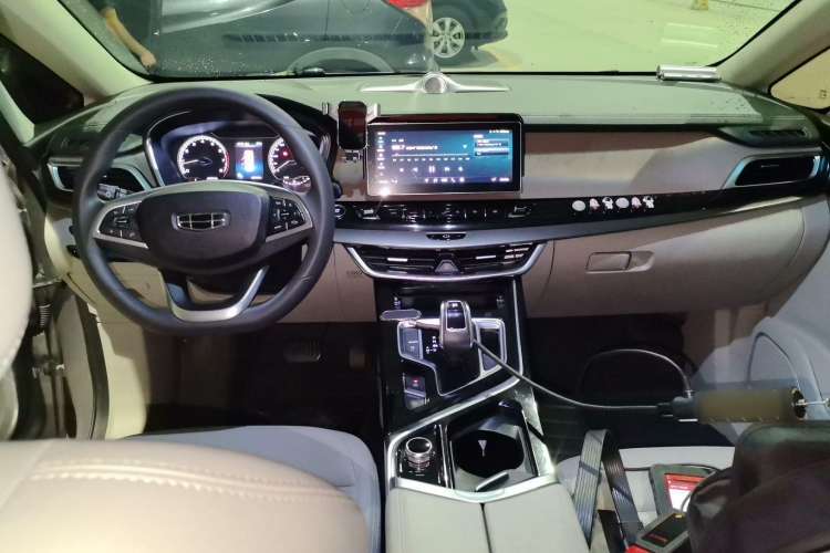 Used Geely Auto Jiajie 2019 1.8TD Automatic Enjoyment Model Center Console