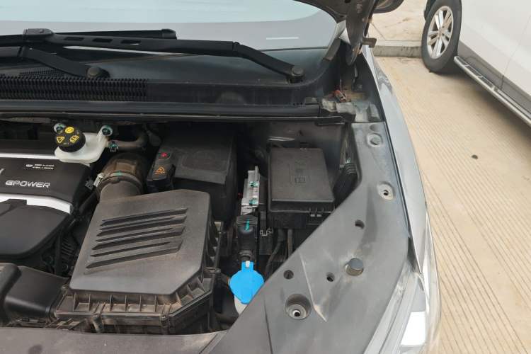 Used Geely Auto Jiajie 2019 1.5TD MHEV DCT Deluxe Edition Engine Bay Left