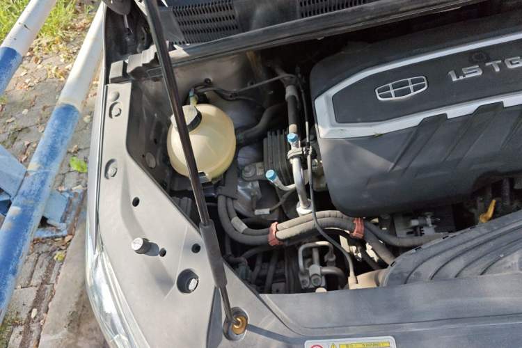Used Geely Auto Jiajie 2019 1.5TD MHEV DCT Luxury Edition Engine Bay Right