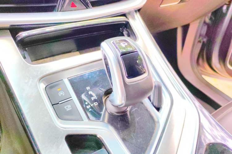 Used Geely Auto Jiajie 2019 1.5TD MHEV DCT Deluxe Edition Gear Lever