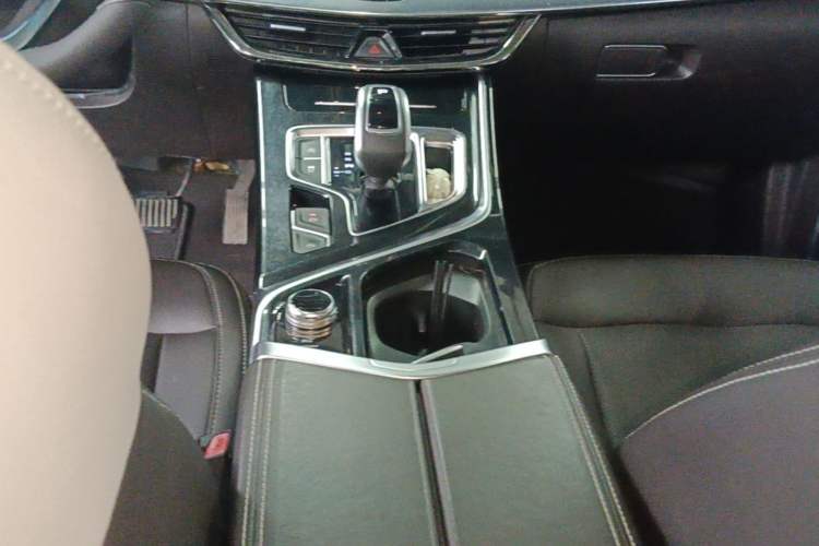 Used Geely Auto Jiajie 2019 1.5TD MHEV DCT Luxury Edition Gear Lever