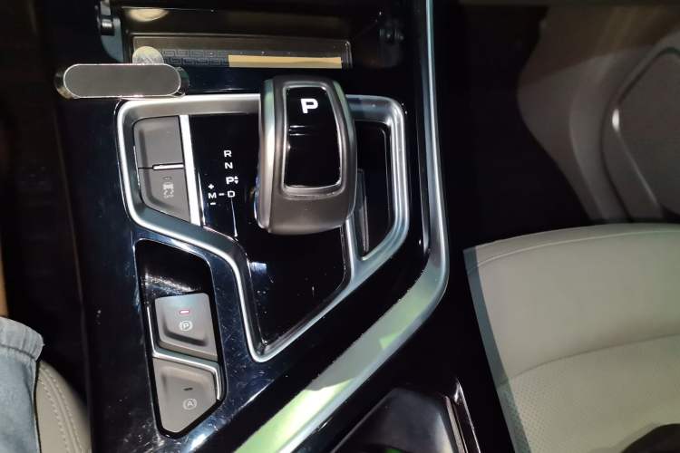 Used Geely Auto Jiajie 2019 1.8TD Automatic Enjoyment Model Gear Lever