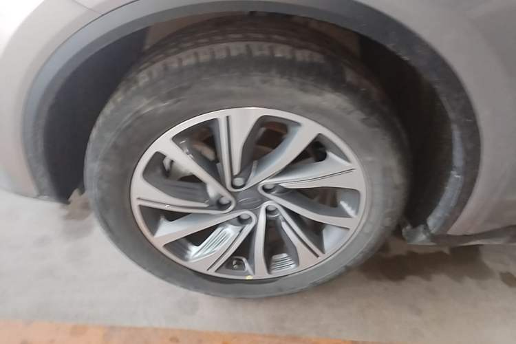Used Geely Auto Jiajie 2019 1.5TD MHEV DCT Luxury Edition Left Front Wheel Hub