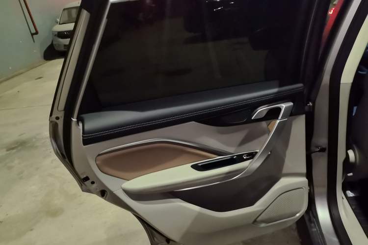 Used Geely Auto Jiajie 2019 1.8TD Automatic Enjoyment Model Left Rear Door Interior