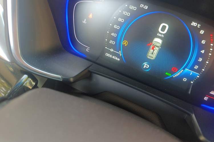 Used Geely Auto Jiajie 2019 1.5TD MHEV DCT Luxury Edition Odometer Close Up