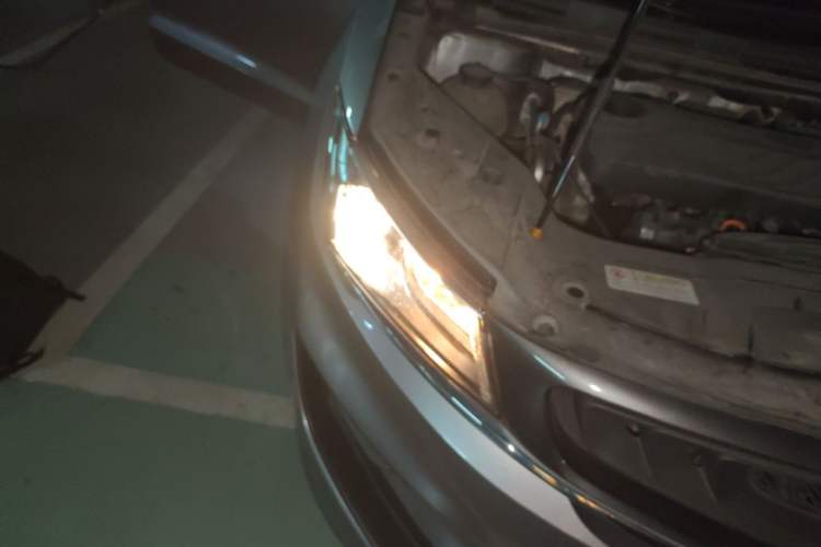Used Geely Auto Jiajie 2019 1.8TD Automatic Enjoyment Model Right Front Headlight