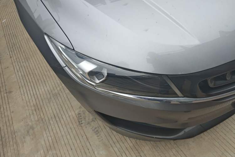 Used Geely Auto Jiajie 2019 1.5TD MHEV DCT Deluxe Edition Right Front Headlight
