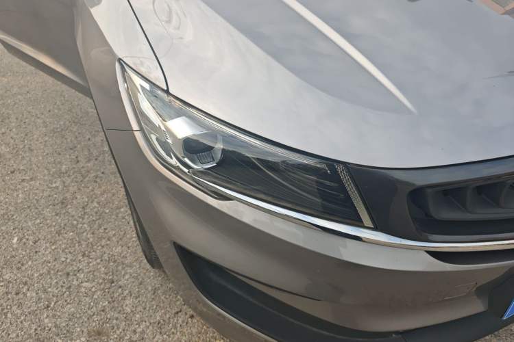 Used Geely Auto Jiajie 2019 1.5TD MHEV DCT Deluxe Edition Right Front Headlight
