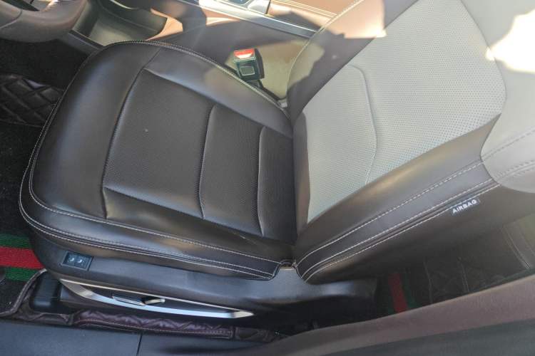Used Geely Auto Jiajie 2019 1.8TD Automatic Luxury Model Right Front Seat