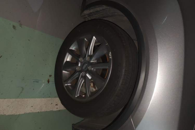 Used Geely Auto Jiajie 2019 1.8TD Automatic Enjoyment Model Right Front Wheel Hub